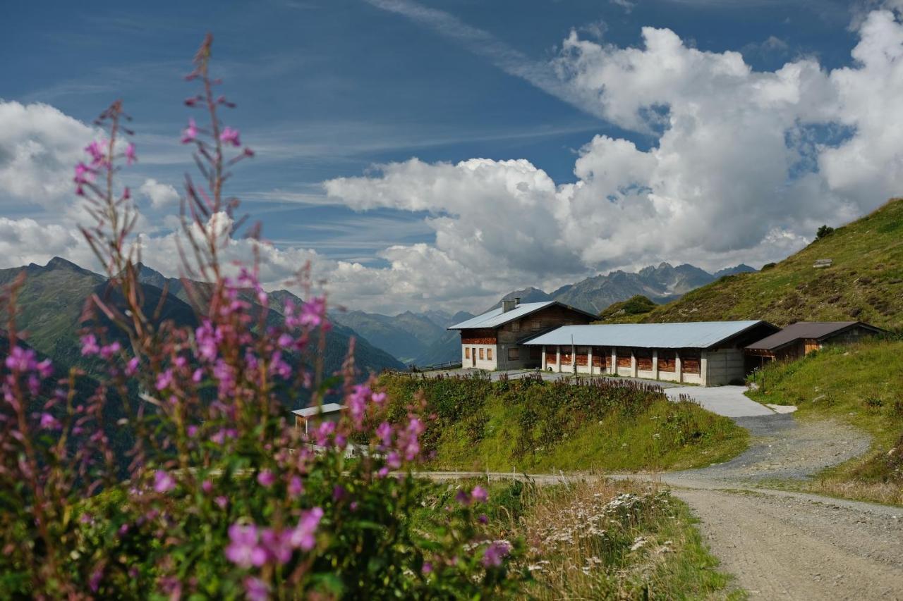Mountain Alpine Apartment คัพเพิล ภายนอก รูปภาพ